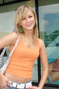 Kasia Self Shot Jerking In A Bedroom